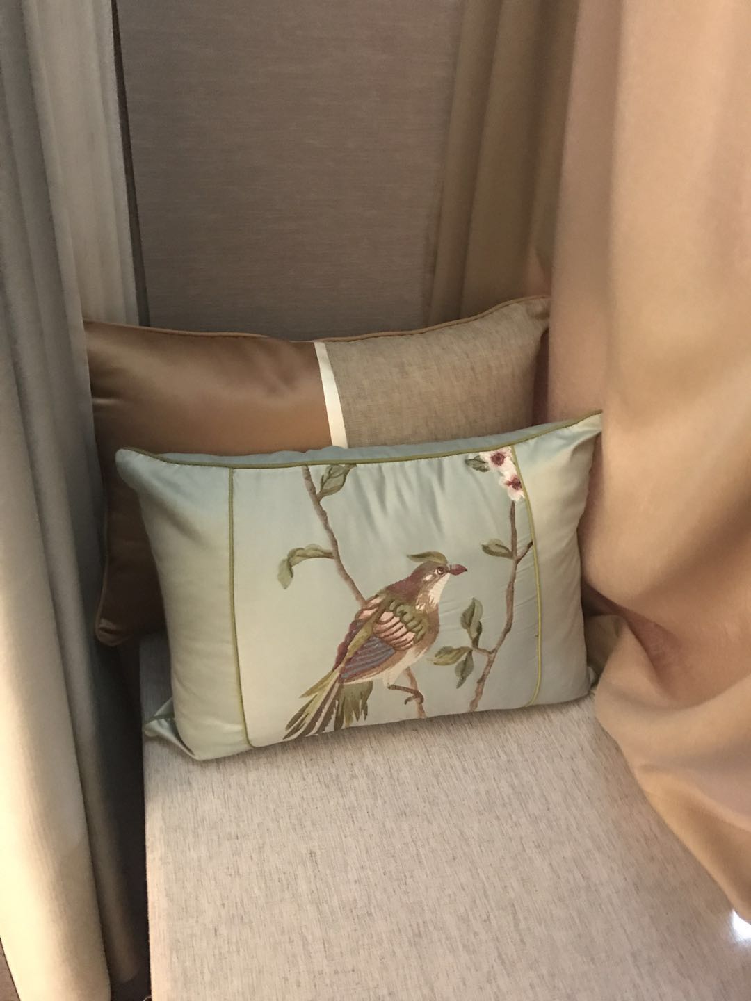 昨晚跟同事去了大同洗浴会所,按摩真是与众不同